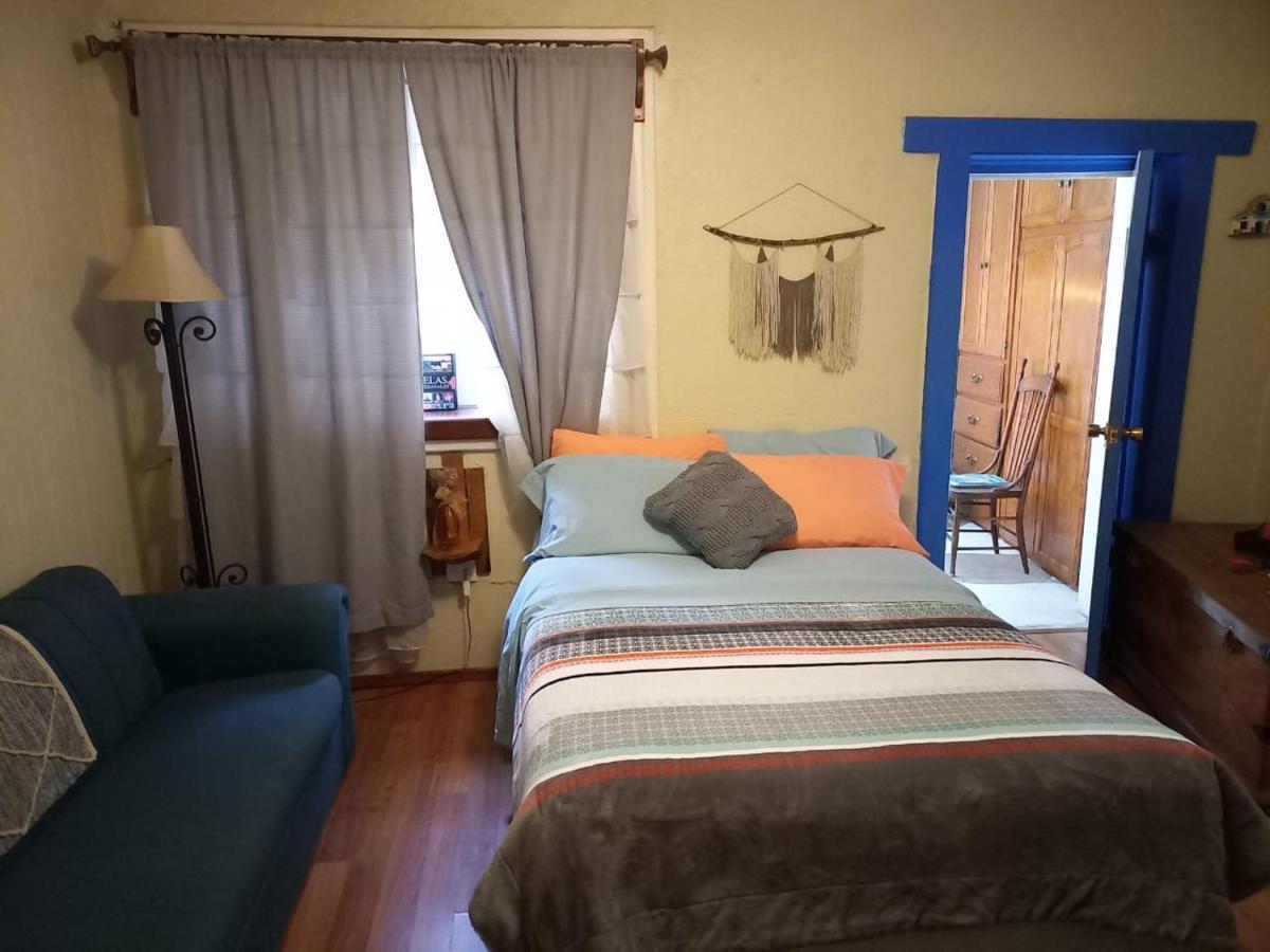 Home Stay Maria Идальго-дель-Парраль Экстерьер фото